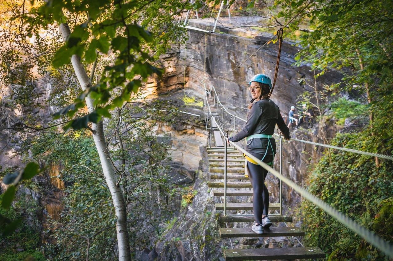 Gite De La Tour - Dinant Evasion Kültér fotó
